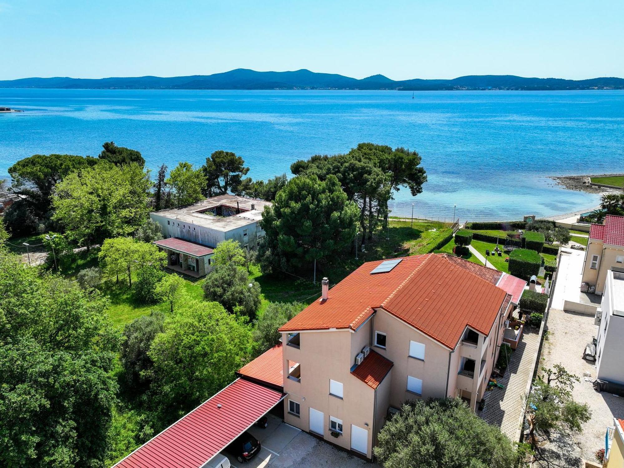 Apartments Becky On A Sandy Beach Without Crowd Sukošan 外观 照片