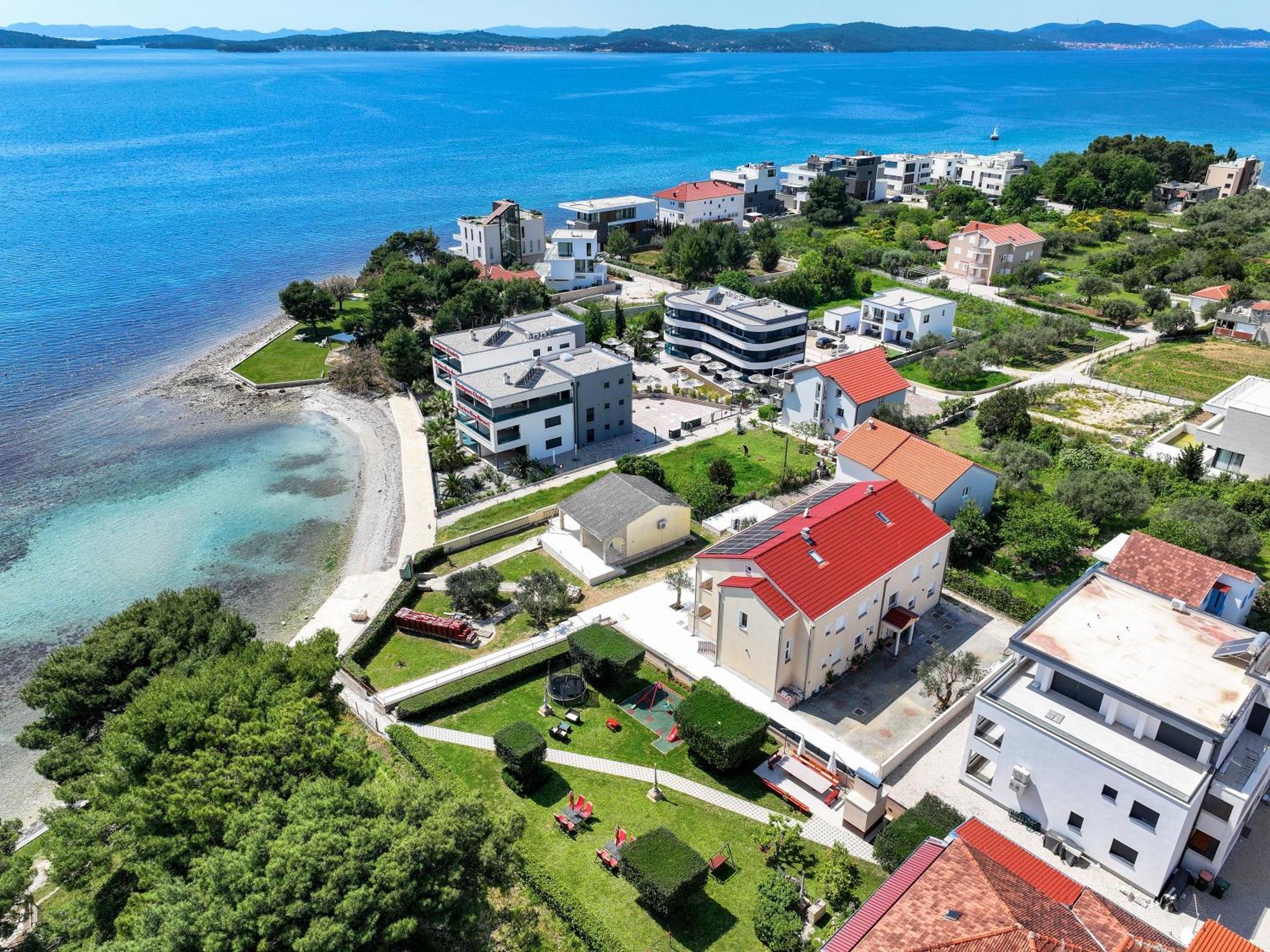 Apartments Becky On A Sandy Beach Without Crowd Sukošan 外观 照片