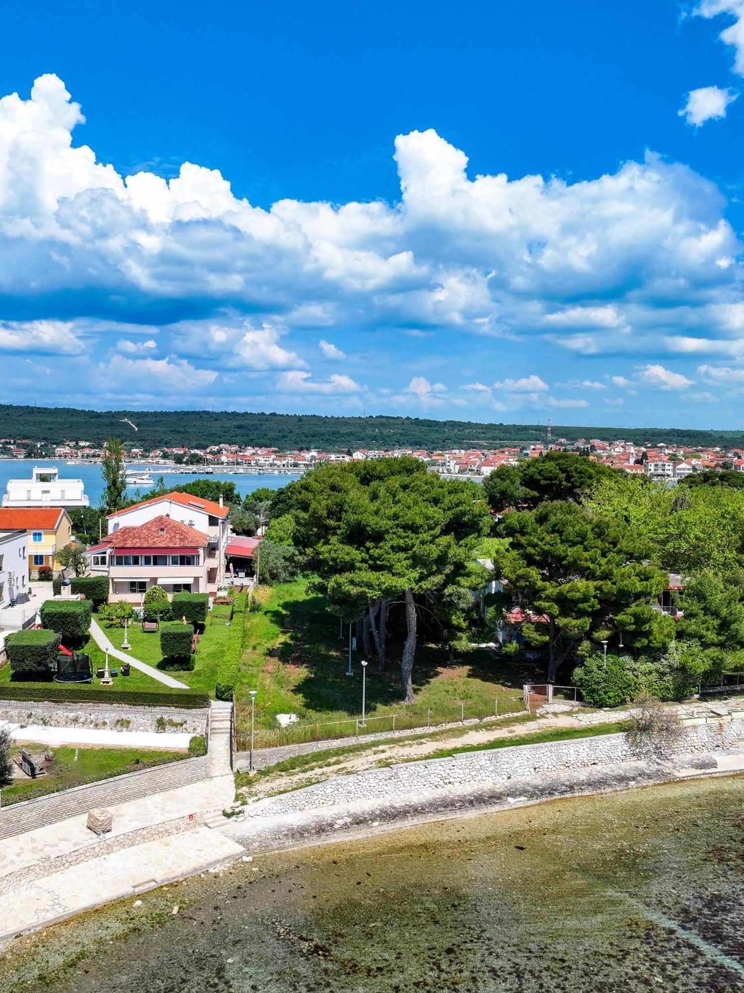 Apartments Becky On A Sandy Beach Without Crowd Sukošan 外观 照片